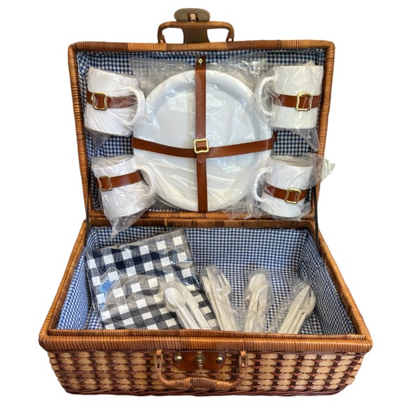 Large Woven Picnic Basket Romantic Vintage Set All Season Use Tan Blue Gingham - Picture 11 of 11